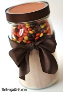 Reeses-Chocolate-Cookie-Mix The Frugal Girls Gifts in a Jar