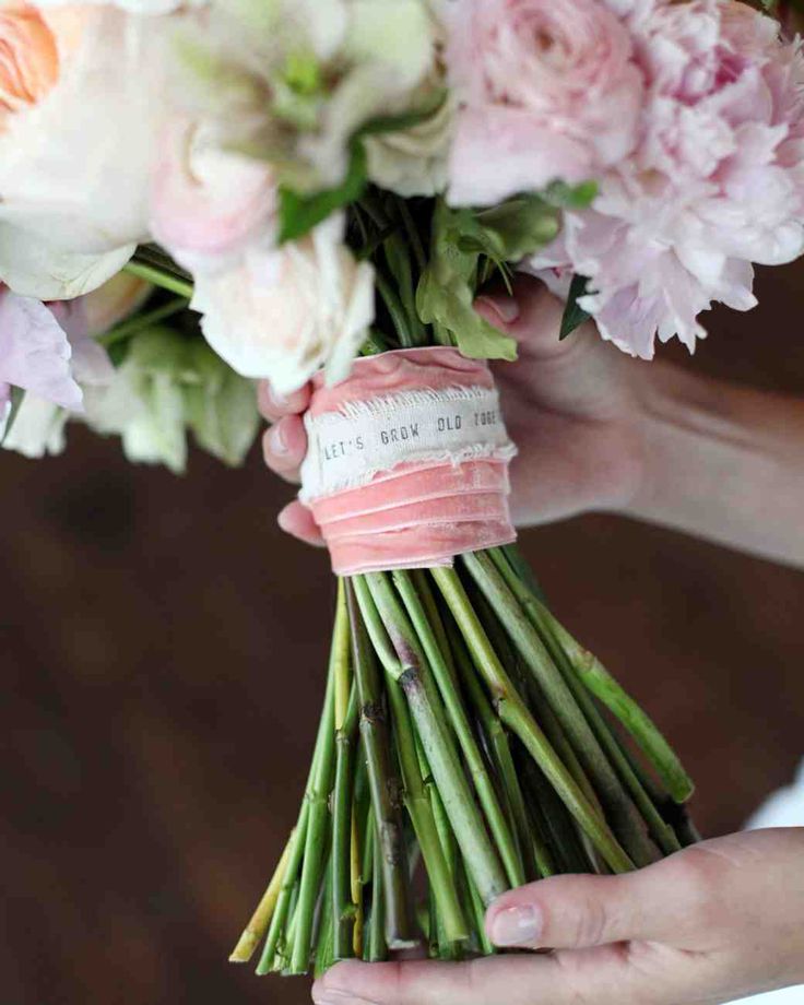 Flower Bouquets and 4 Easy Ways to Tie Them Ribbon Impressions